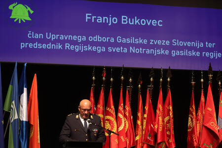 SVEČANA SEJA  GASILSKE ZVEZE CERKNICA 48 FOTO LJUBO VUKELIČ